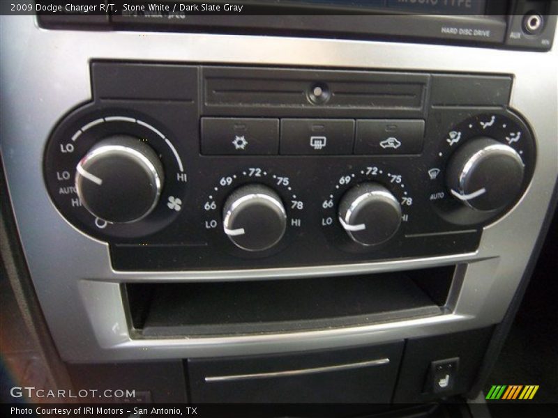 Stone White / Dark Slate Gray 2009 Dodge Charger R/T