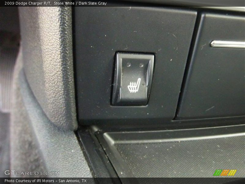 Stone White / Dark Slate Gray 2009 Dodge Charger R/T