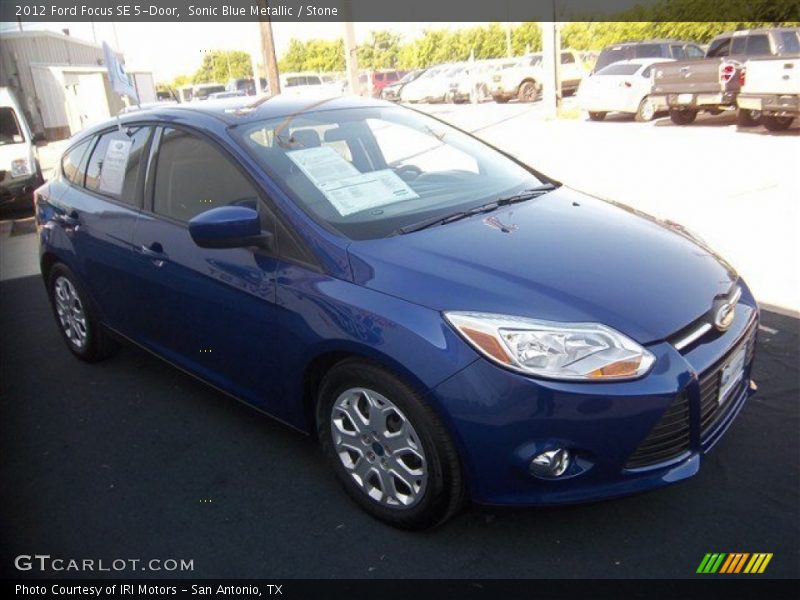 Sonic Blue Metallic / Stone 2012 Ford Focus SE 5-Door