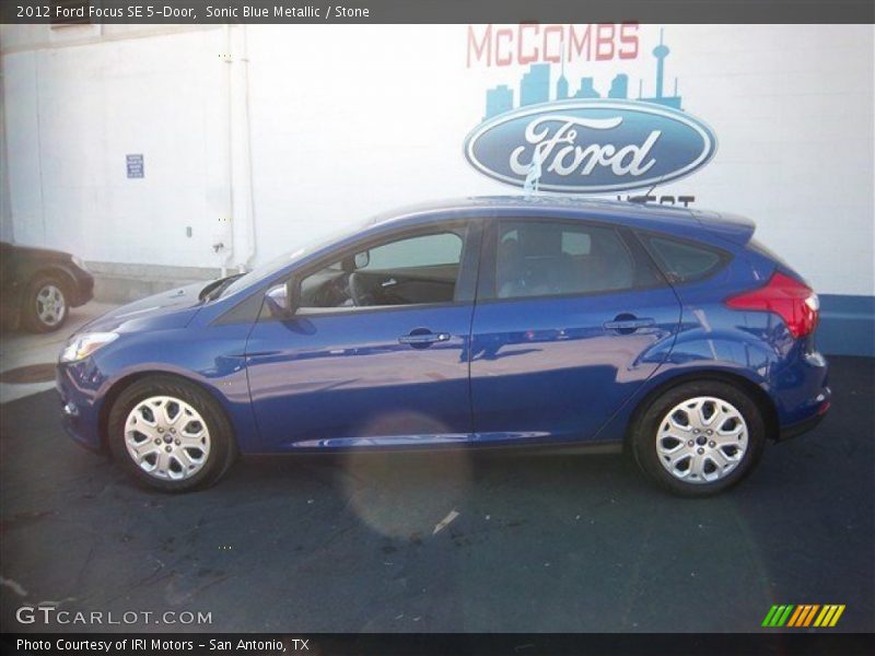 Sonic Blue Metallic / Stone 2012 Ford Focus SE 5-Door