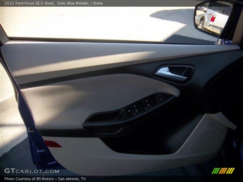 Sonic Blue Metallic / Stone 2012 Ford Focus SE 5-Door