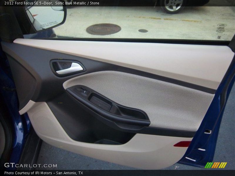 Sonic Blue Metallic / Stone 2012 Ford Focus SE 5-Door