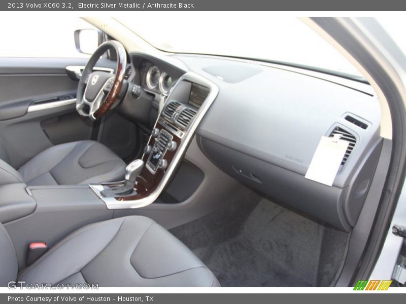 Electric Silver Metallic / Anthracite Black 2013 Volvo XC60 3.2