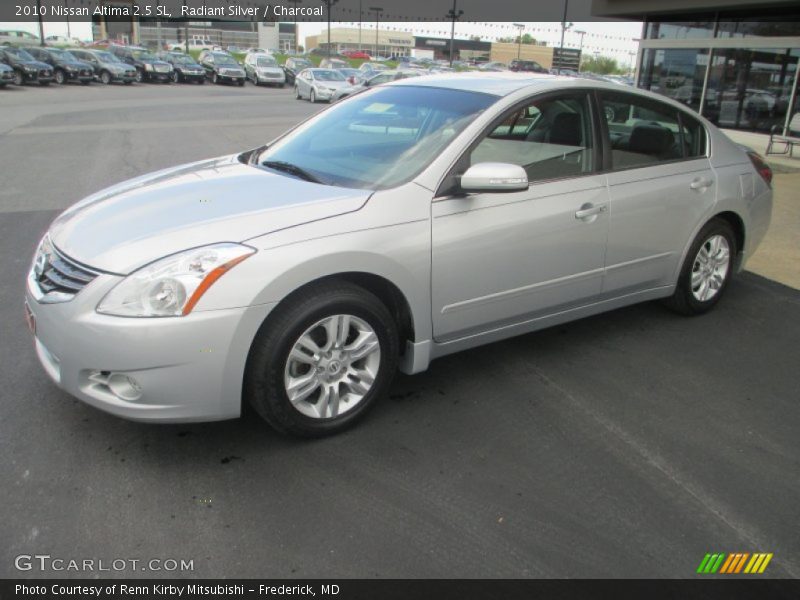 Radiant Silver / Charcoal 2010 Nissan Altima 2.5 SL