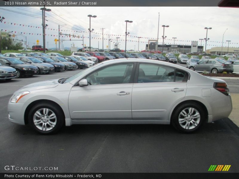 Radiant Silver / Charcoal 2010 Nissan Altima 2.5 SL
