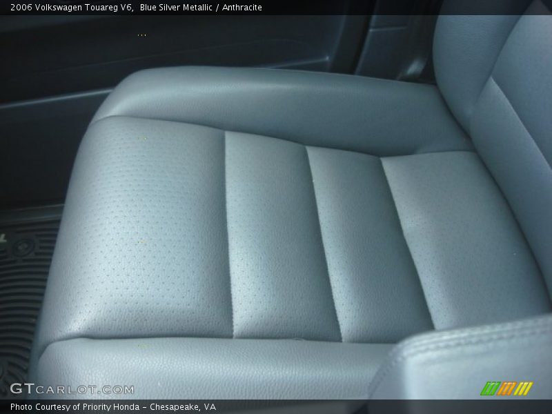 Blue Silver Metallic / Anthracite 2006 Volkswagen Touareg V6