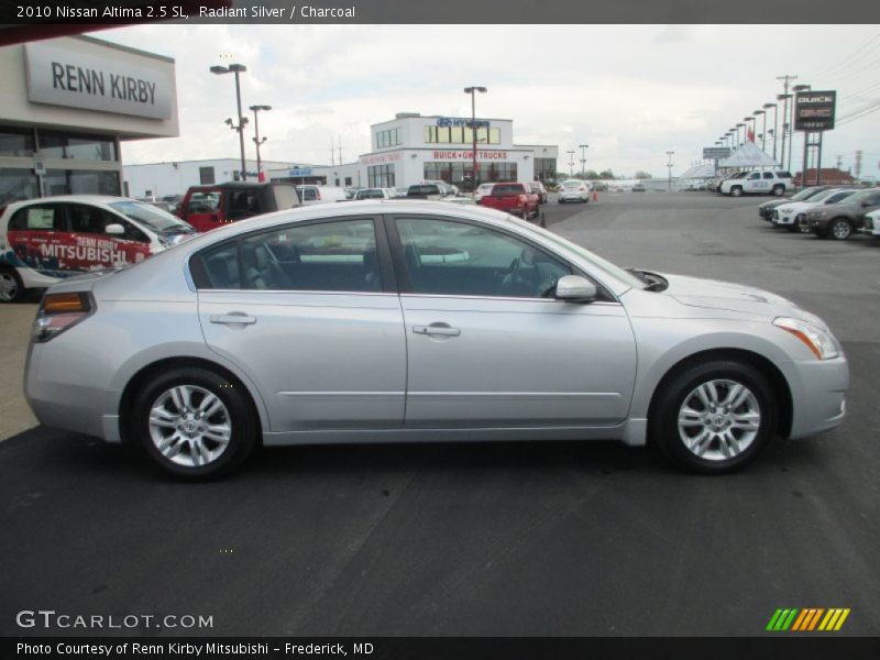 Radiant Silver / Charcoal 2010 Nissan Altima 2.5 SL