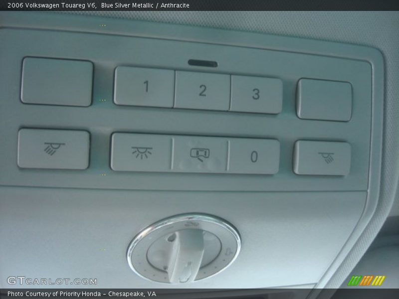 Blue Silver Metallic / Anthracite 2006 Volkswagen Touareg V6