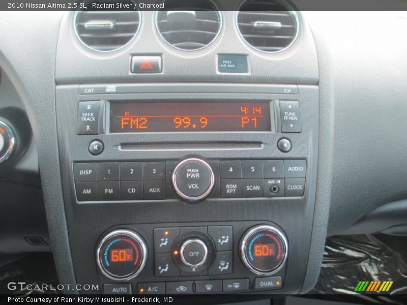 Radiant Silver / Charcoal 2010 Nissan Altima 2.5 SL
