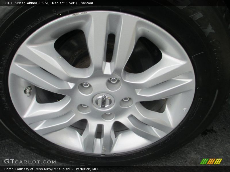 Radiant Silver / Charcoal 2010 Nissan Altima 2.5 SL