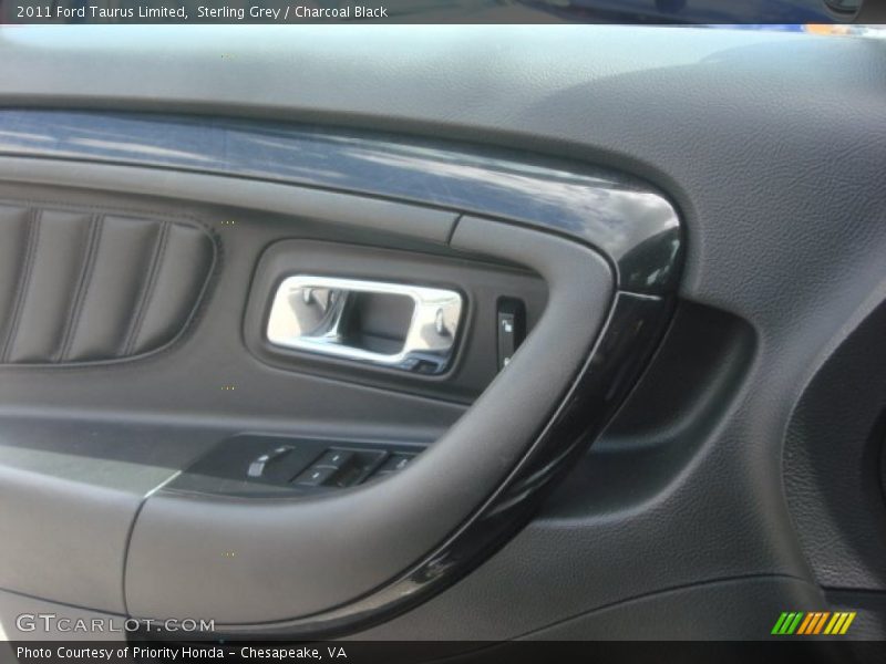 Sterling Grey / Charcoal Black 2011 Ford Taurus Limited