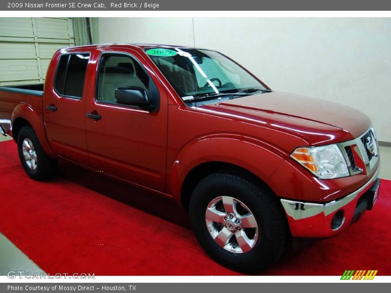Red Brick / Beige 2009 Nissan Frontier SE Crew Cab