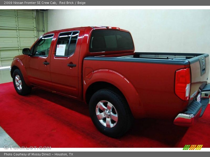 Red Brick / Beige 2009 Nissan Frontier SE Crew Cab
