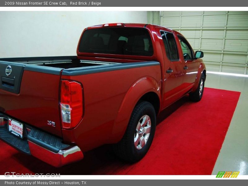 Red Brick / Beige 2009 Nissan Frontier SE Crew Cab