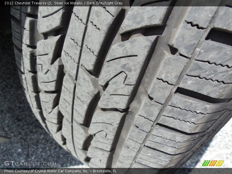 Silver Ice Metallic / Dark Gray/Light Gray 2012 Chevrolet Traverse LS