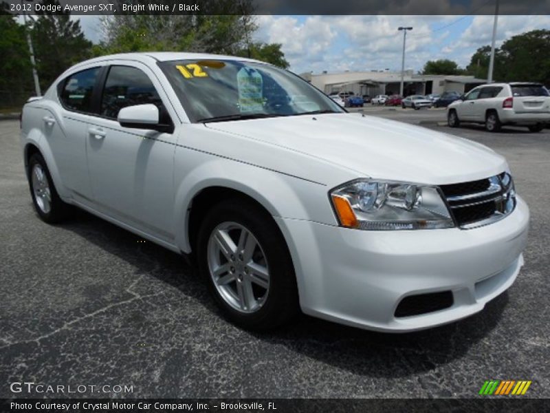 Bright White / Black 2012 Dodge Avenger SXT