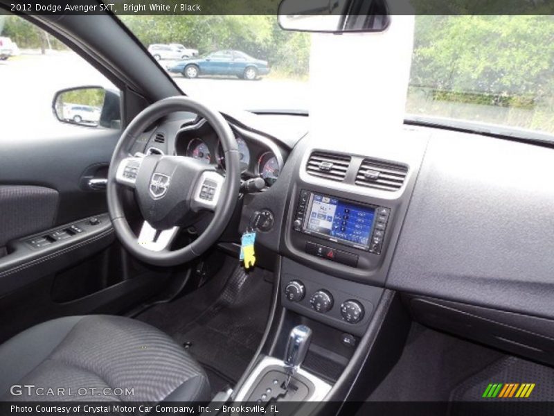 Bright White / Black 2012 Dodge Avenger SXT