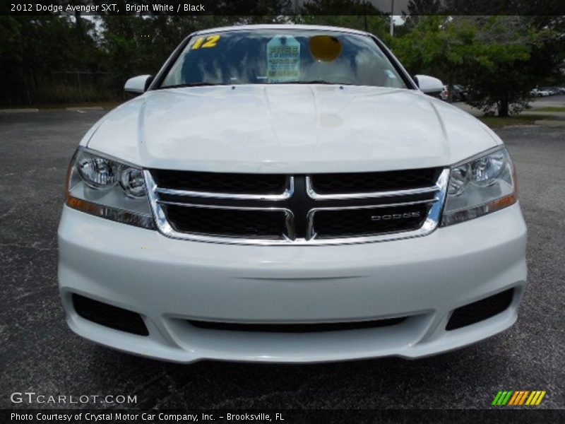 Bright White / Black 2012 Dodge Avenger SXT