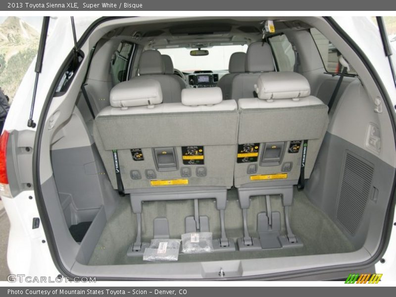Super White / Bisque 2013 Toyota Sienna XLE