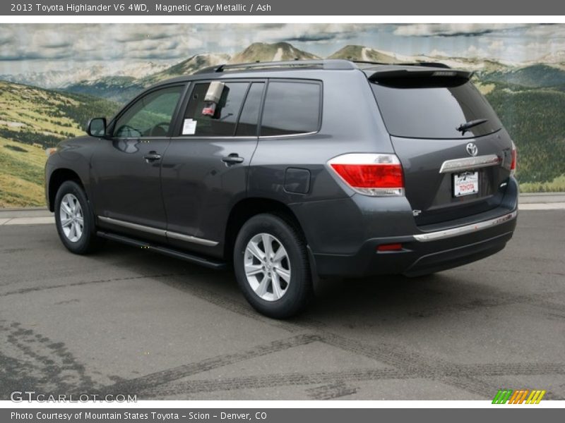 Magnetic Gray Metallic / Ash 2013 Toyota Highlander V6 4WD