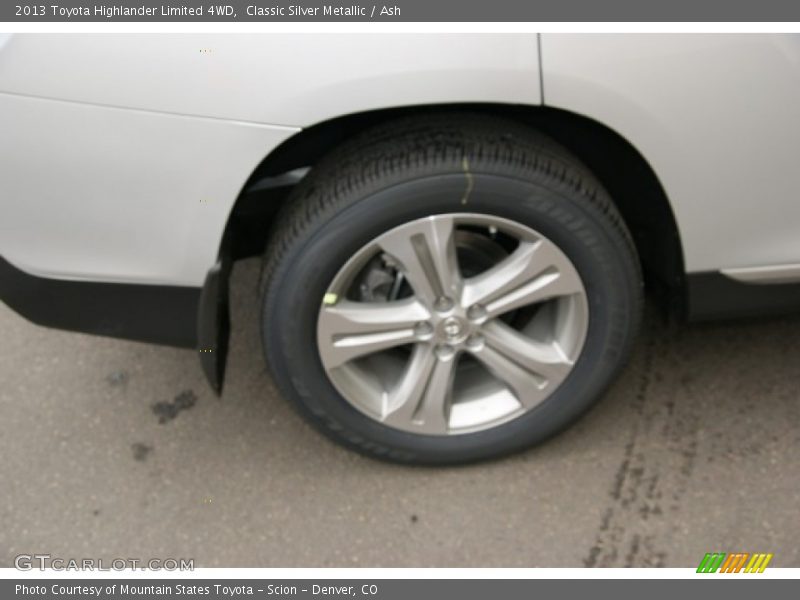 Classic Silver Metallic / Ash 2013 Toyota Highlander Limited 4WD
