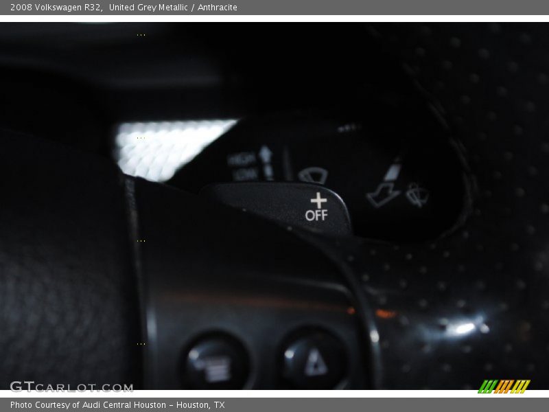 United Grey Metallic / Anthracite 2008 Volkswagen R32