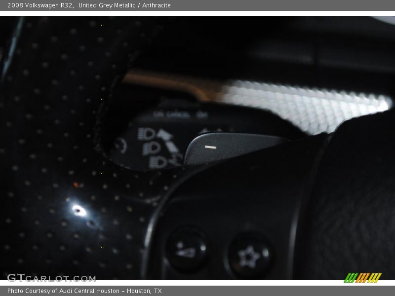 United Grey Metallic / Anthracite 2008 Volkswagen R32