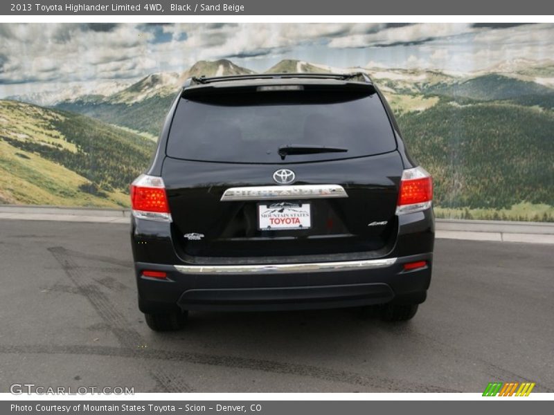 Black / Sand Beige 2013 Toyota Highlander Limited 4WD