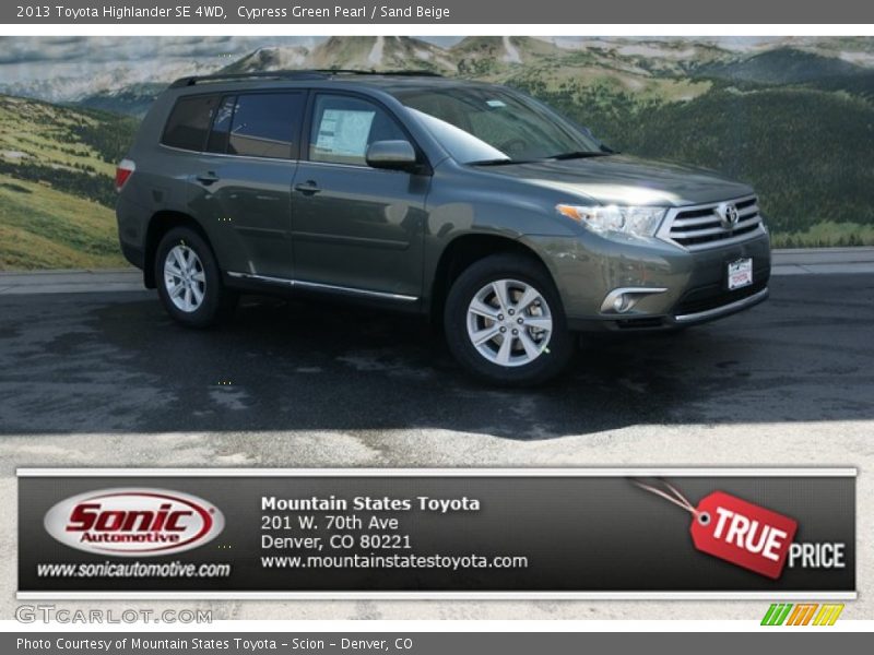 Cypress Green Pearl / Sand Beige 2013 Toyota Highlander SE 4WD