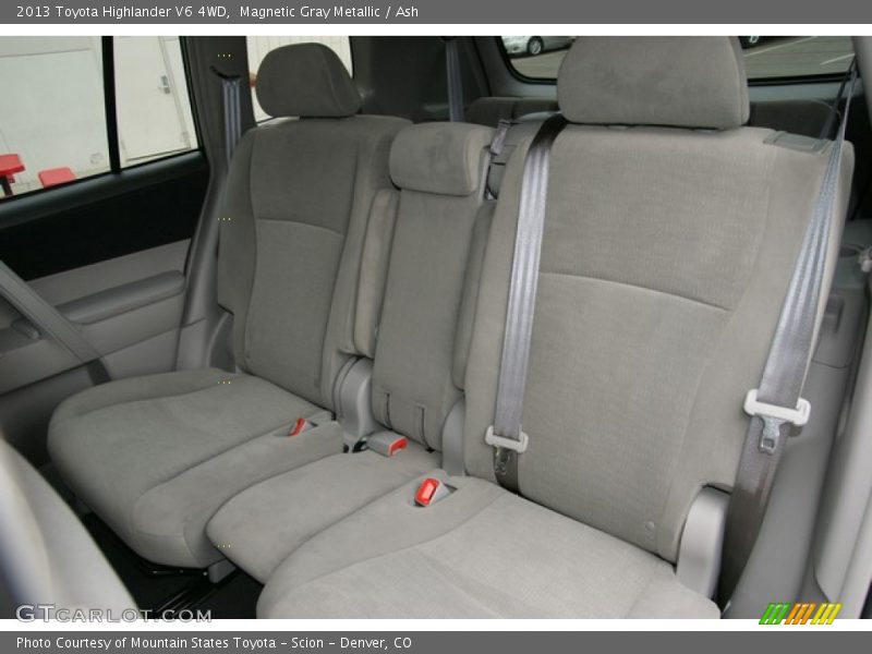 Magnetic Gray Metallic / Ash 2013 Toyota Highlander V6 4WD