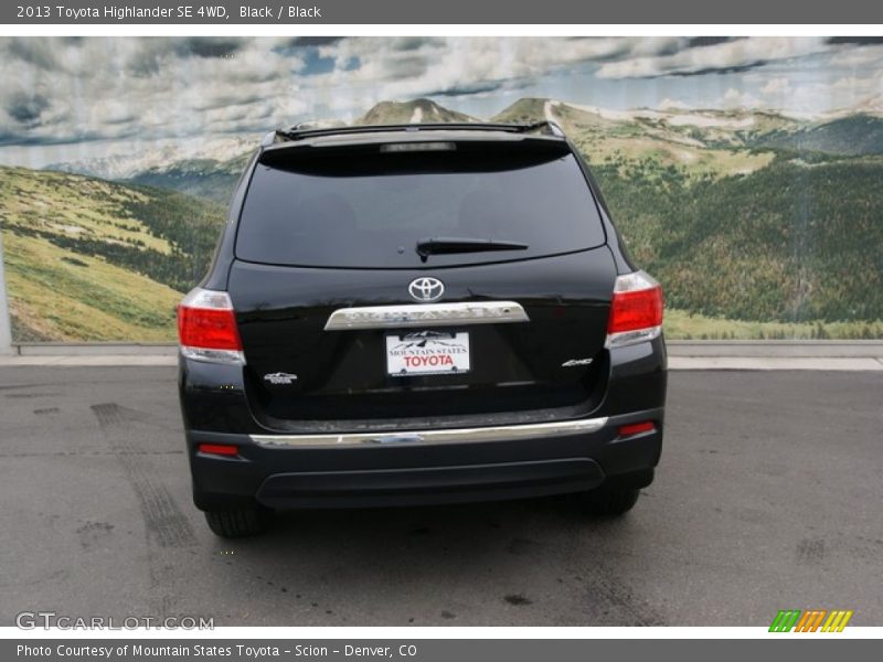 Black / Black 2013 Toyota Highlander SE 4WD