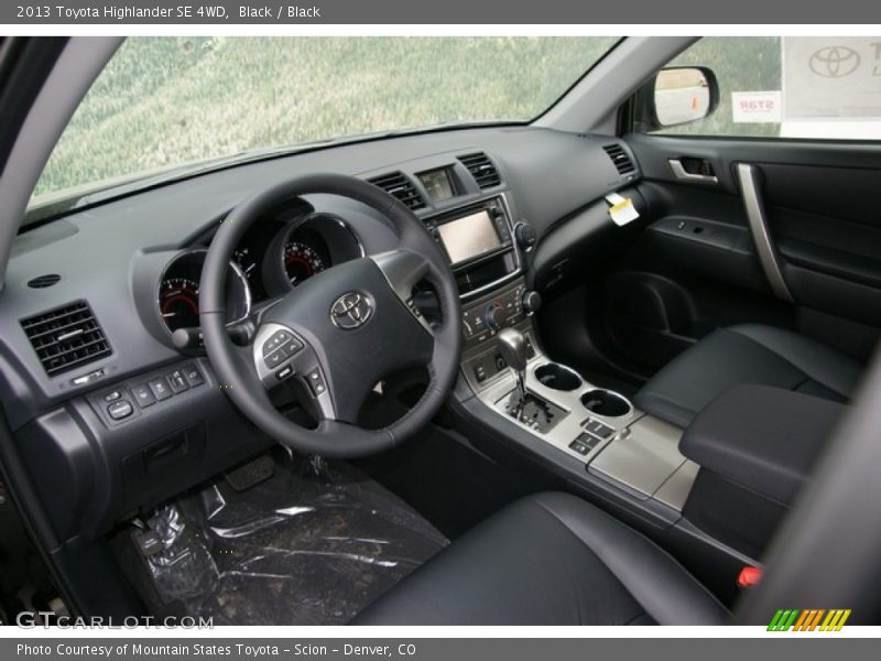 Black / Black 2013 Toyota Highlander SE 4WD