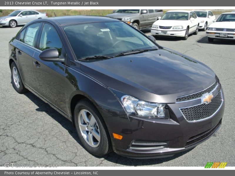Tungsten Metallic / Jet Black 2013 Chevrolet Cruze LT