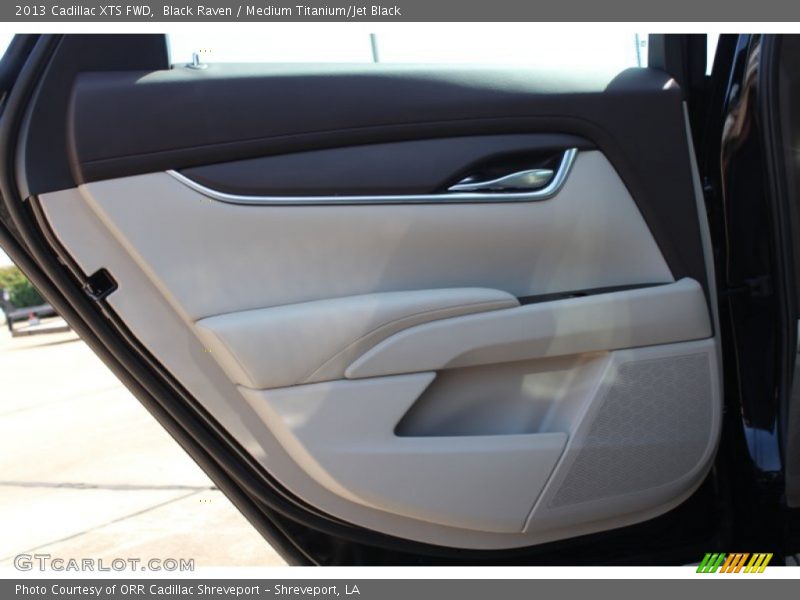 Black Raven / Medium Titanium/Jet Black 2013 Cadillac XTS FWD