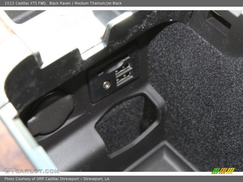 Black Raven / Medium Titanium/Jet Black 2013 Cadillac XTS FWD