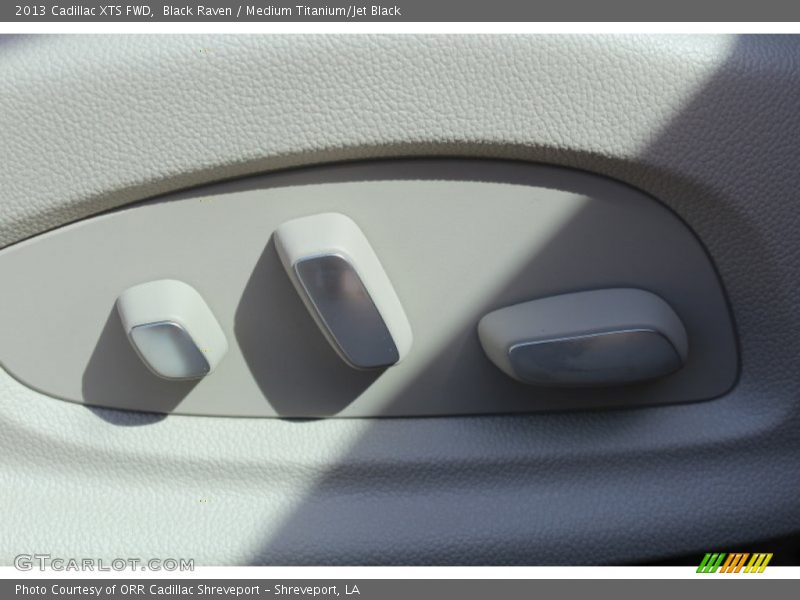 Black Raven / Medium Titanium/Jet Black 2013 Cadillac XTS FWD