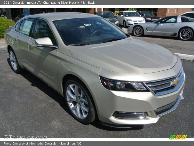 Front 3/4 View of 2014 Impala LT