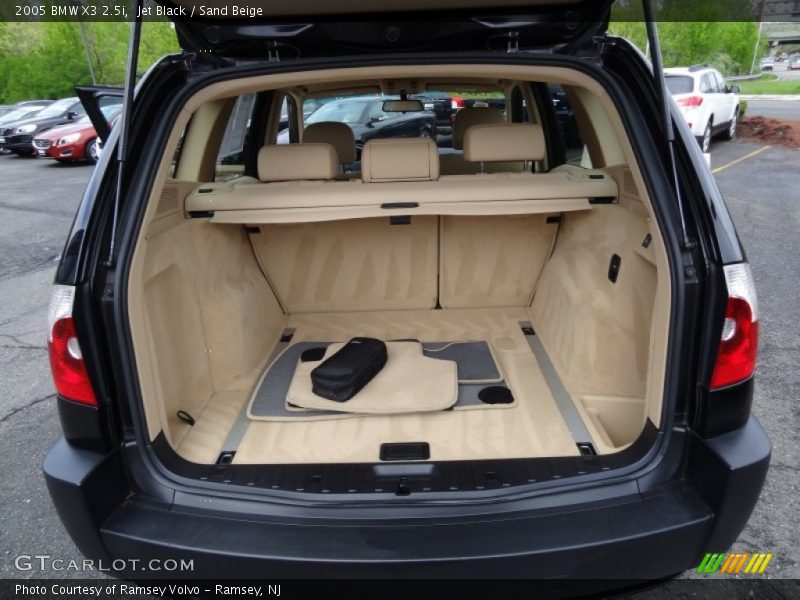  2005 X3 2.5i Trunk
