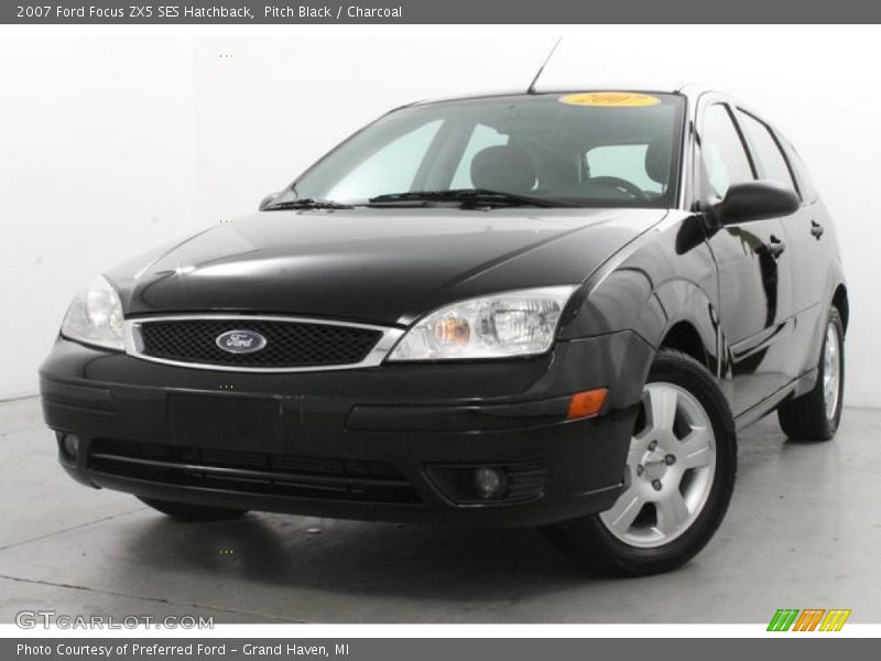 Pitch Black / Charcoal 2007 Ford Focus ZX5 SES Hatchback