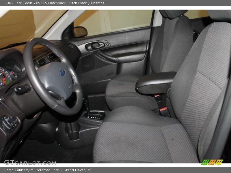 Pitch Black / Charcoal 2007 Ford Focus ZX5 SES Hatchback