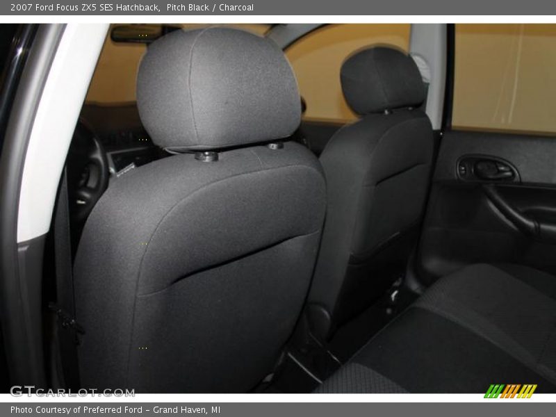 Pitch Black / Charcoal 2007 Ford Focus ZX5 SES Hatchback