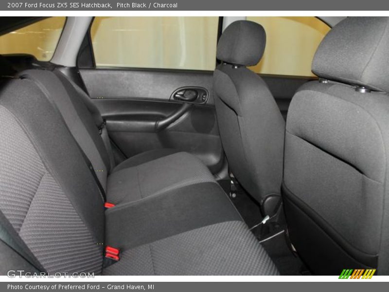 Pitch Black / Charcoal 2007 Ford Focus ZX5 SES Hatchback