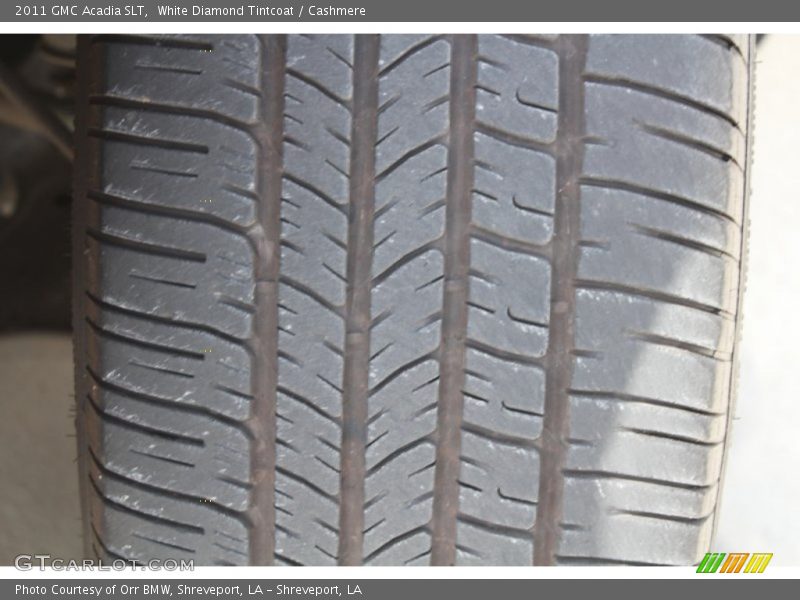 White Diamond Tintcoat / Cashmere 2011 GMC Acadia SLT