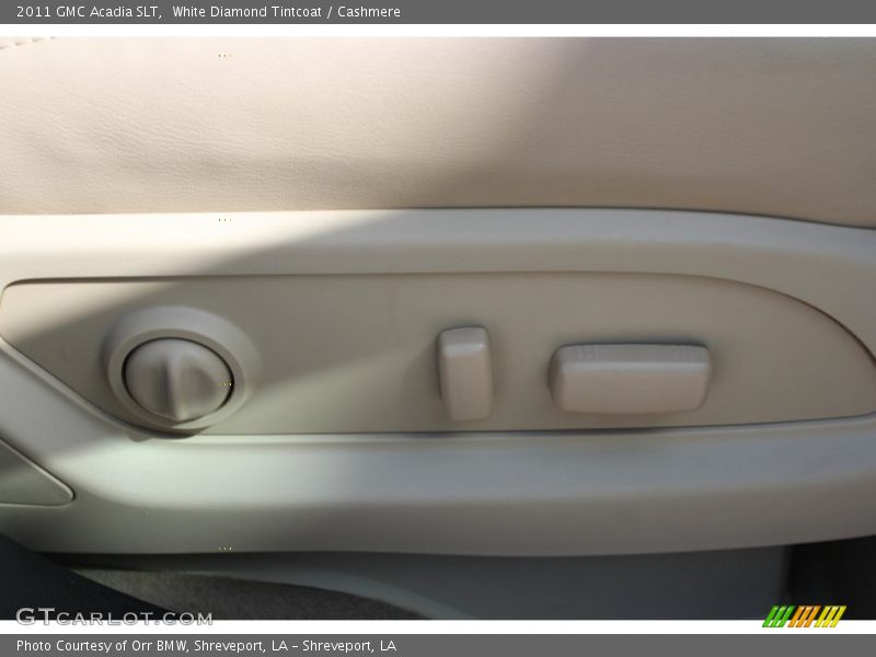 White Diamond Tintcoat / Cashmere 2011 GMC Acadia SLT