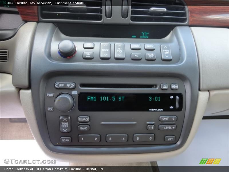 Cashmere / Shale 2004 Cadillac DeVille Sedan