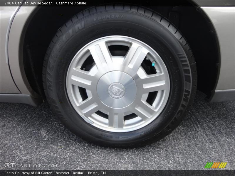 Cashmere / Shale 2004 Cadillac DeVille Sedan