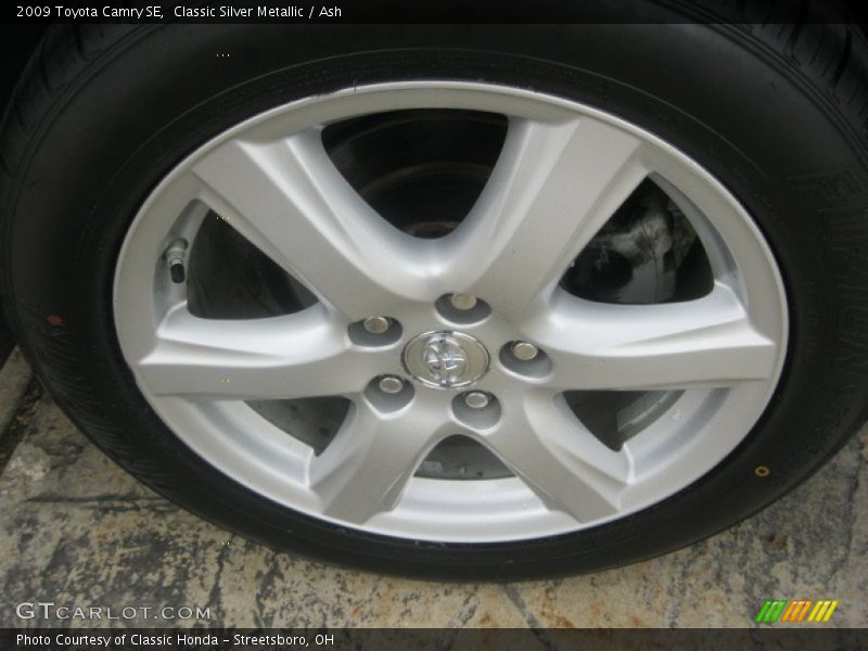 Classic Silver Metallic / Ash 2009 Toyota Camry SE