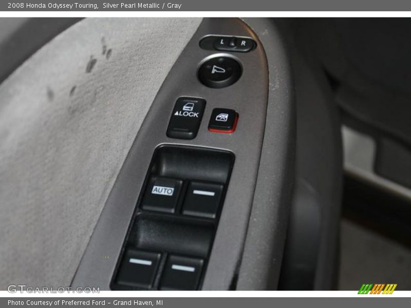 Silver Pearl Metallic / Gray 2008 Honda Odyssey Touring