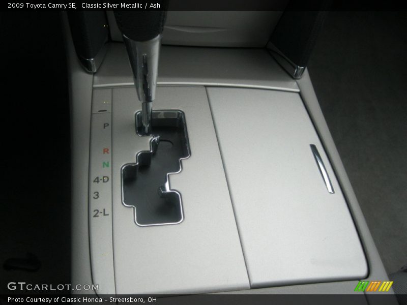 Classic Silver Metallic / Ash 2009 Toyota Camry SE