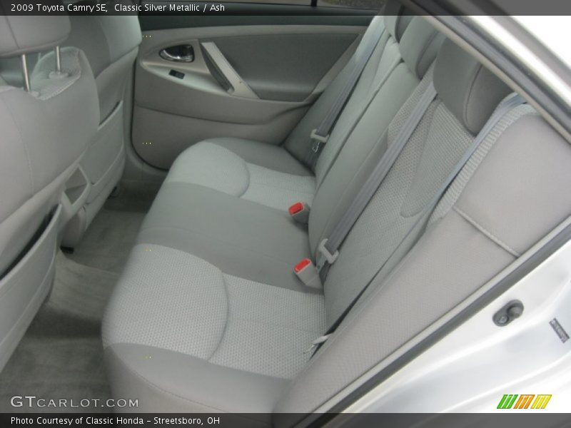 Classic Silver Metallic / Ash 2009 Toyota Camry SE